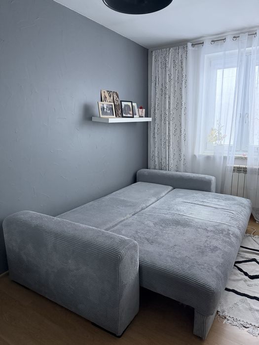 Rozkladana kanapa szary sztruks