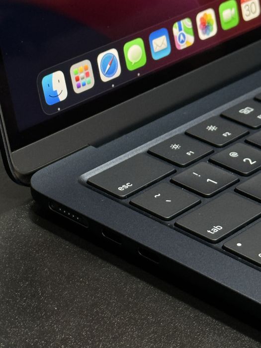 New open Macbook Air m2 13” 15” 8/16/ 256/512gb midnight