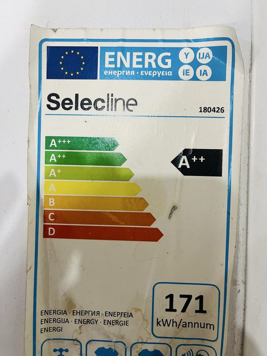 Máquina de lavar roupa 6kg Selecline a funcionar bem