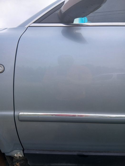 Drzwi lewy przód passat b5 fl kod lakieru LB5S, listwa chrom