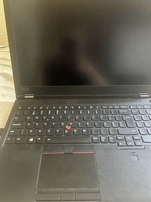 Vendo lenovo p52 novo