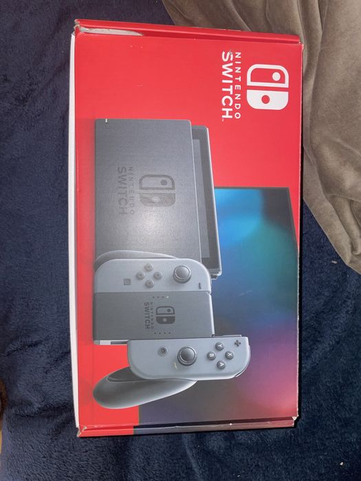 Nintendo switch preta 32gb *ver descrição*