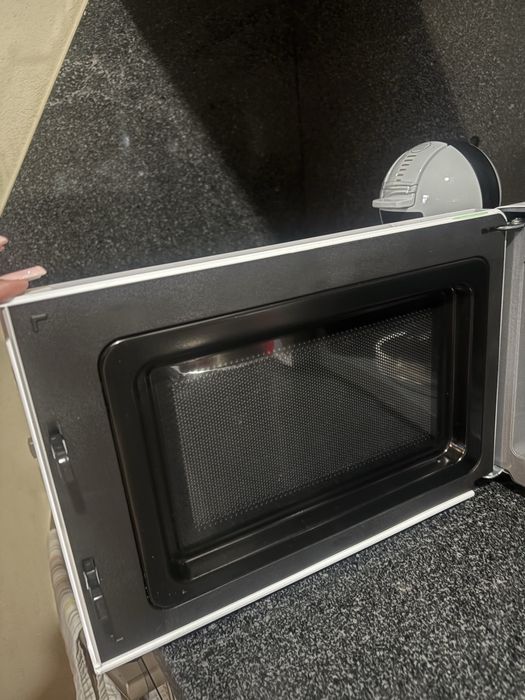 Vendo microondas em bom estado