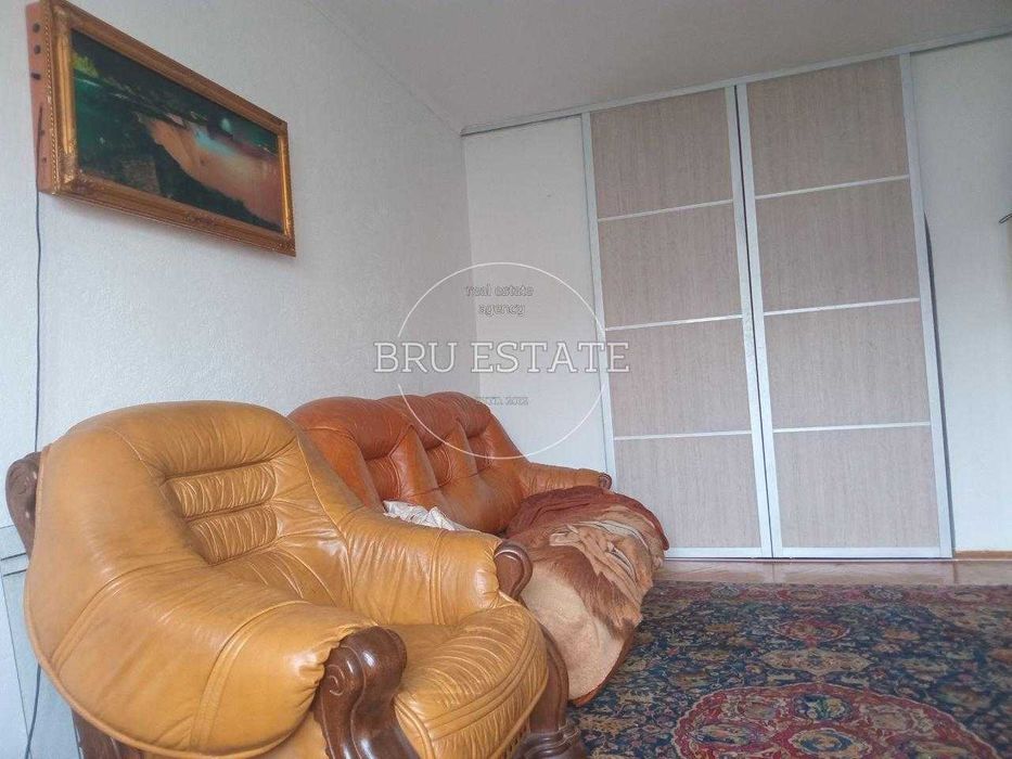 Продам 3 к п-т Червоної Калини 8  Троещина