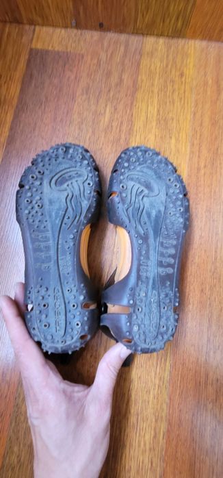 Аквашузи класные шлепки 41 размер