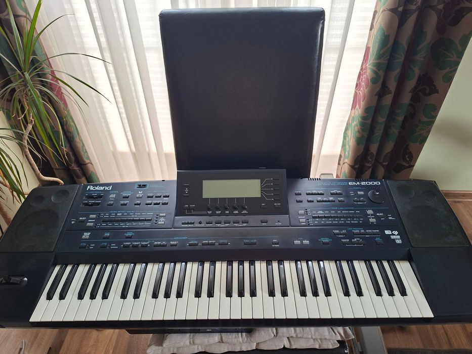 Sprzedam Syntezator Roland EM2000