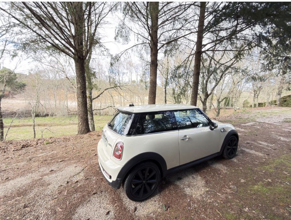 Mini cooper s 2011.