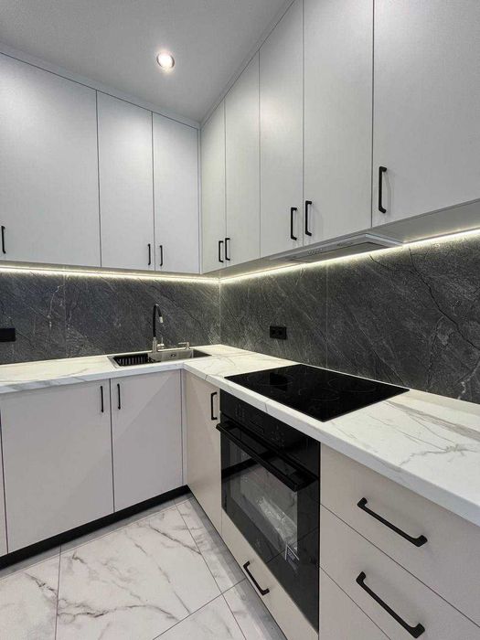 Однокімнатна квартира з новим ремонтом ! ЖК Атмосфера! Без комісії!