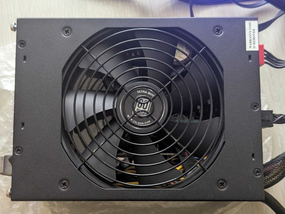 PSU SeaSonic Gold Focus Plus 1000W, Zalman 1250W Platinum