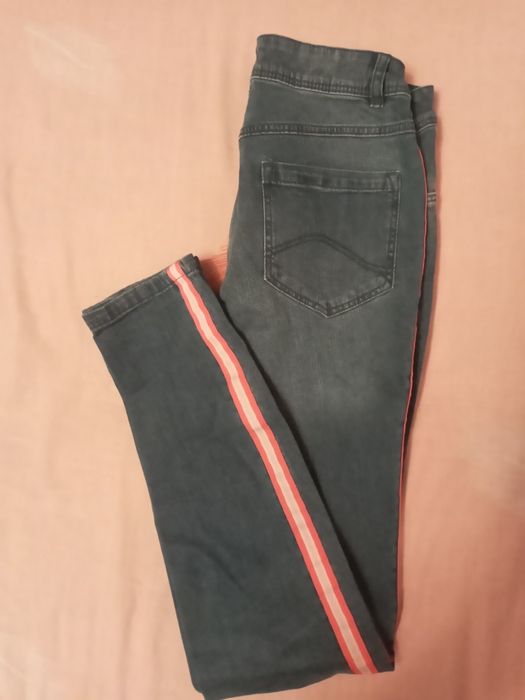 Джинсы детские новые