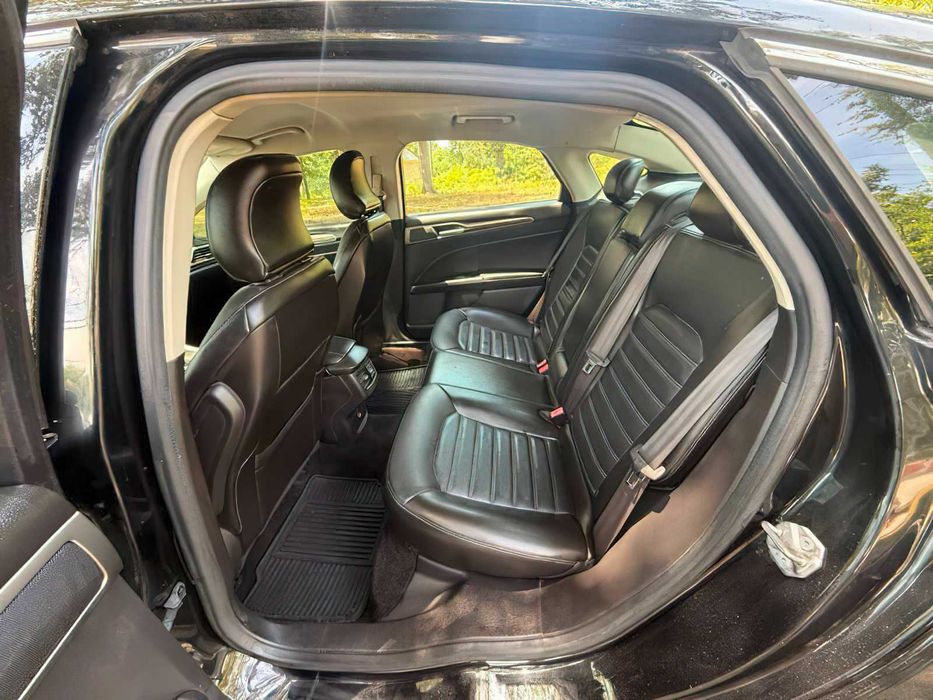 Ford Fusion SE      2015