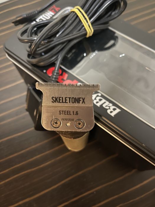 триммер BaByliss Pro Skeleton FX