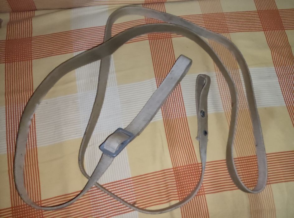 Брезентовый ошейник и поводок, карабины,вертушки на цепь.