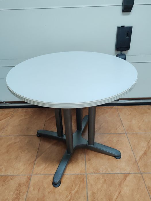 Biały stół metalowy okrągły , solidny 80cm