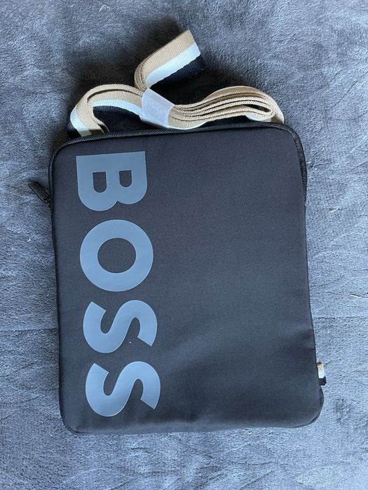 Bolsa Hugo Boss nova