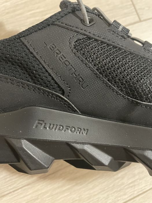 Оригінальні кросівки ECCO