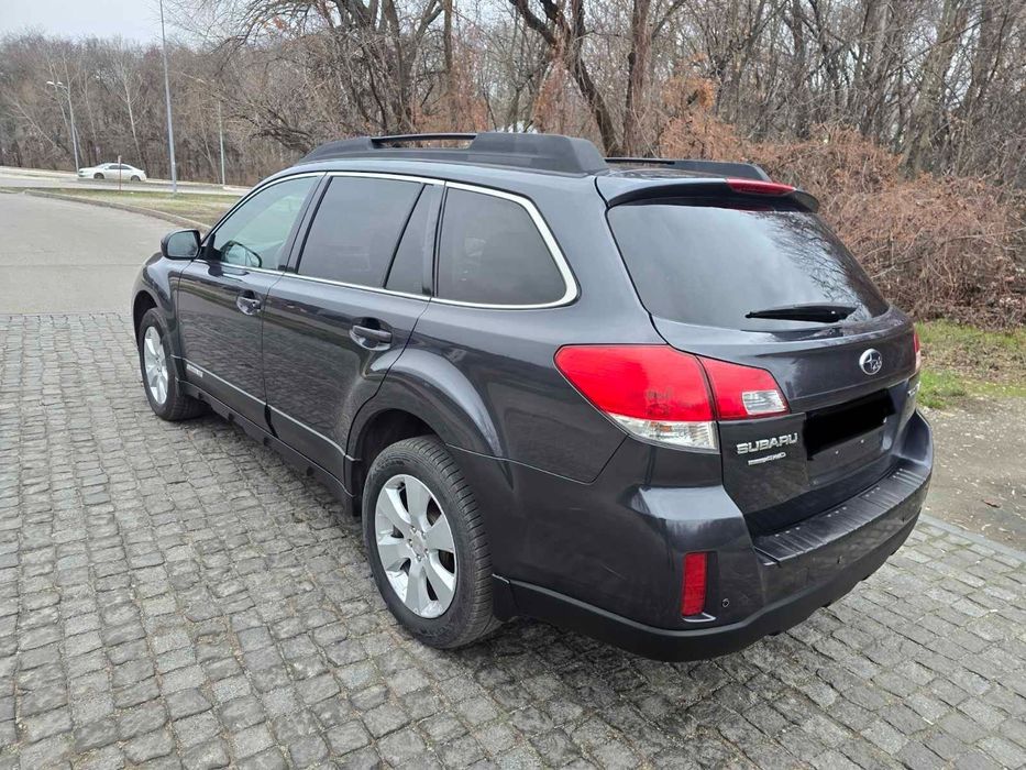Subaru Outback 2012