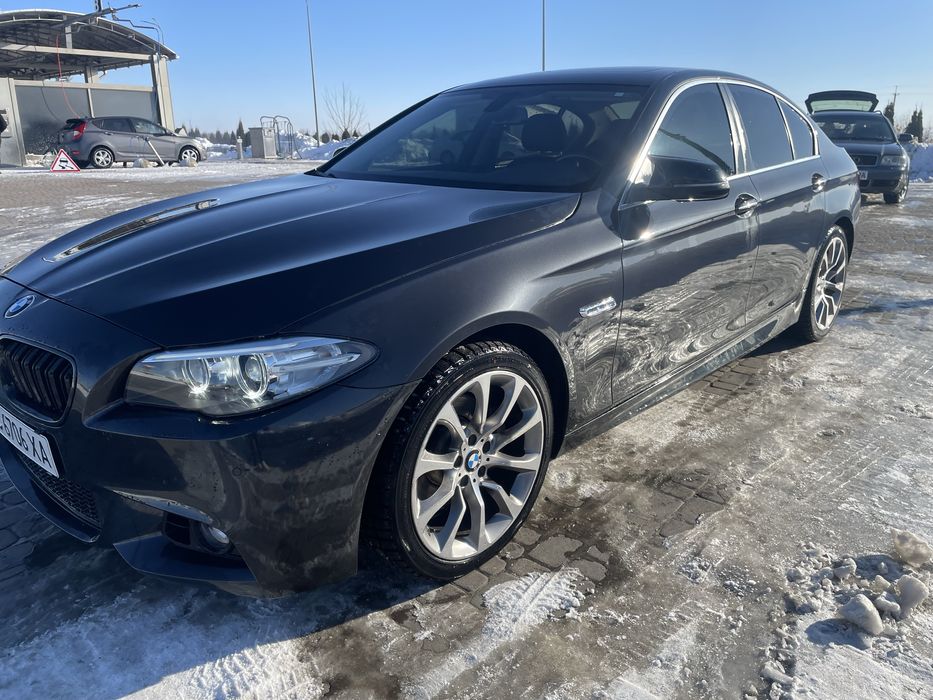 В Продажі BMW F10 2015 рік
