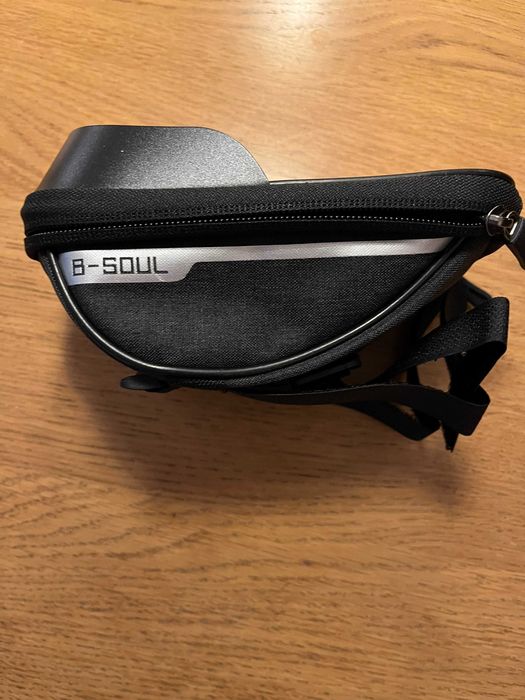 Saszetka rowerowa na kierownicę