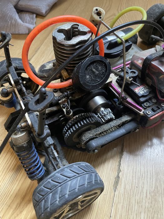 R/C Thunder Tiger a combustão - Troco