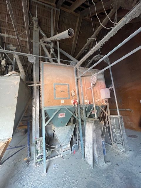 Silos na pasze - WEWNĘTRZNY - Silosy 2 tony pojemność