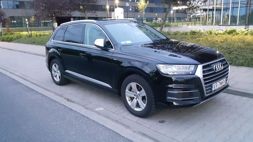 Audi Q7 Auto niemal jak nowe, pierwszy właściciel.