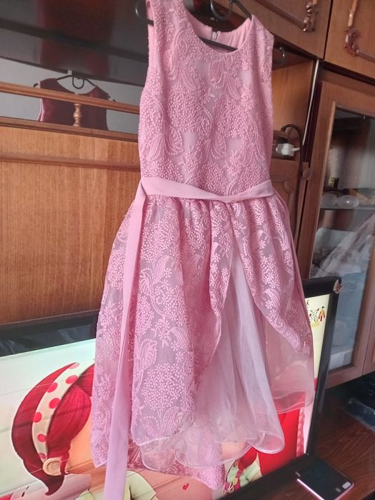 Продам плаття на 10 років