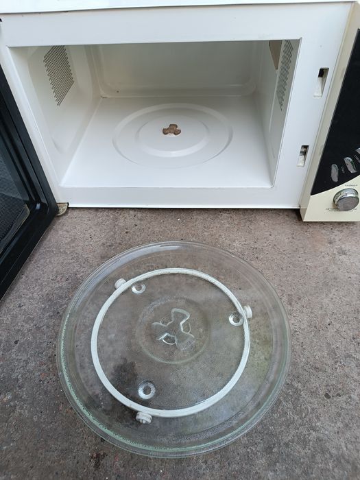 Мікрохвильова піч Scarlett Свч микроволновка