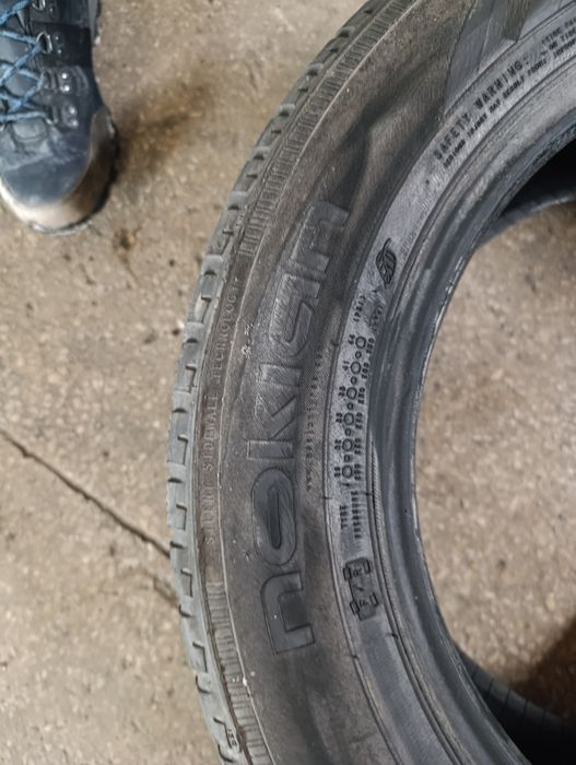 Продам зимову резину  225 55 16