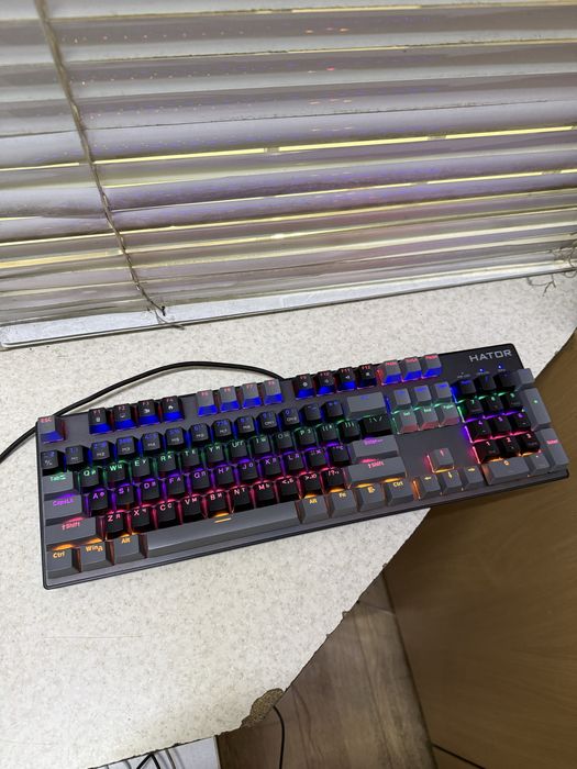 Клавиатура Hator Starfall Rainbow  (HTK-608-BGB)