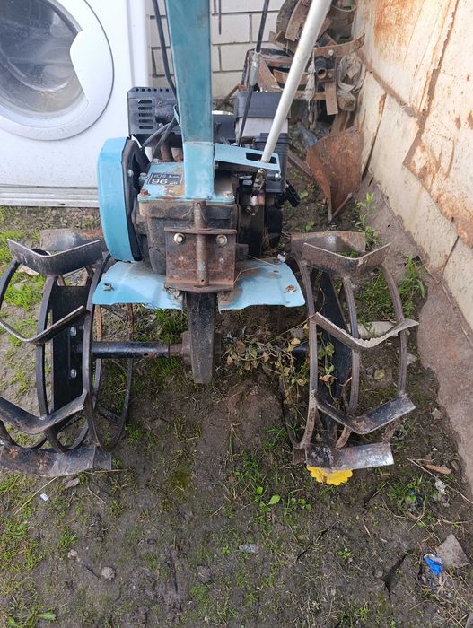 Продам Мотоблок Hyundai т1200