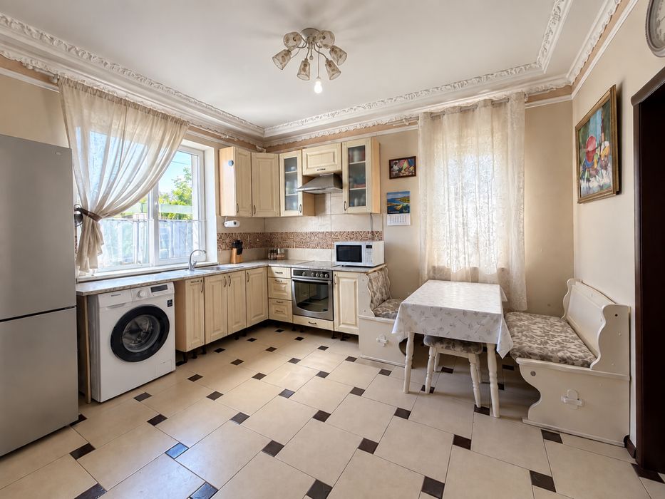 Продаж будинку 240м2 Гатне