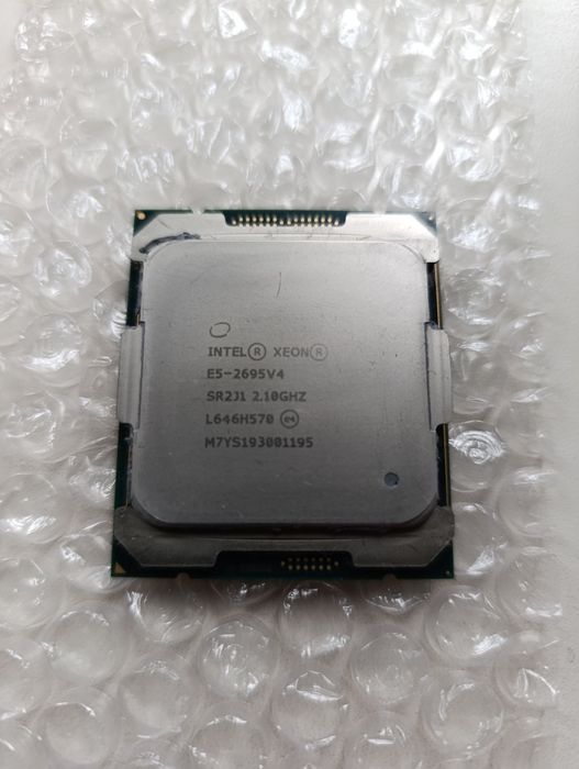 Процесор Intel Xeon E5-2695V4. LGA2011. - 18Ядер 36  потоків