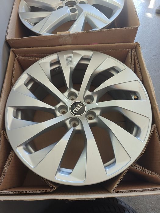 Felgi NOWE oryginał Audi 18"