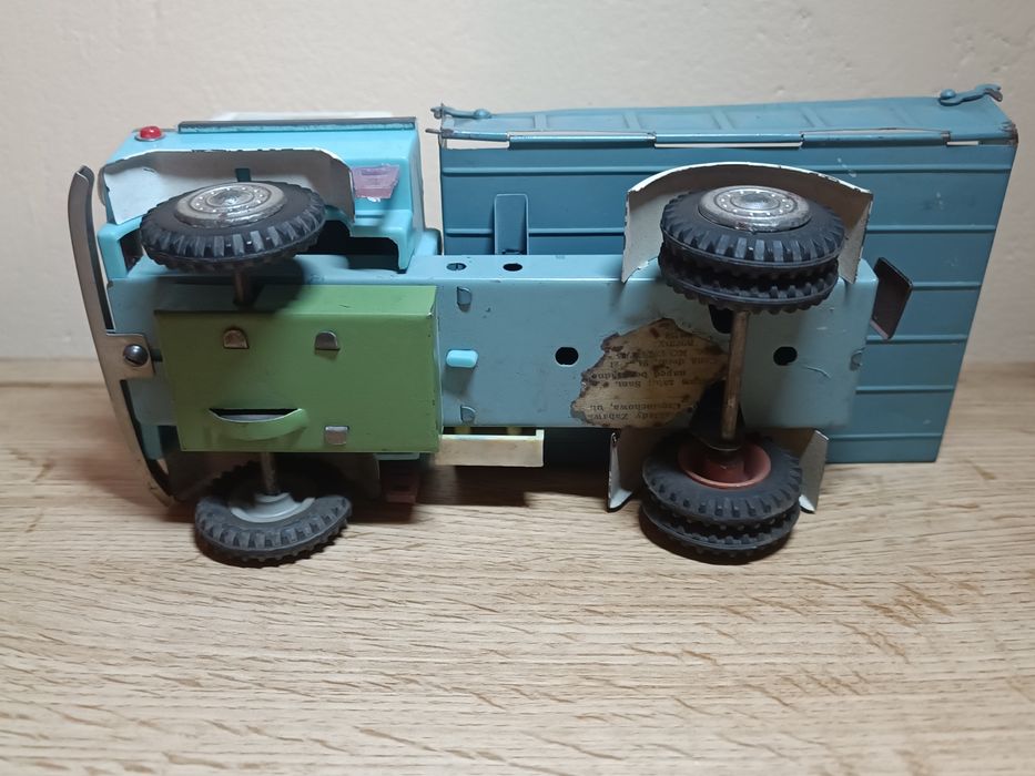 Zabawka PRL Żbik Stan Kolekcjonerski