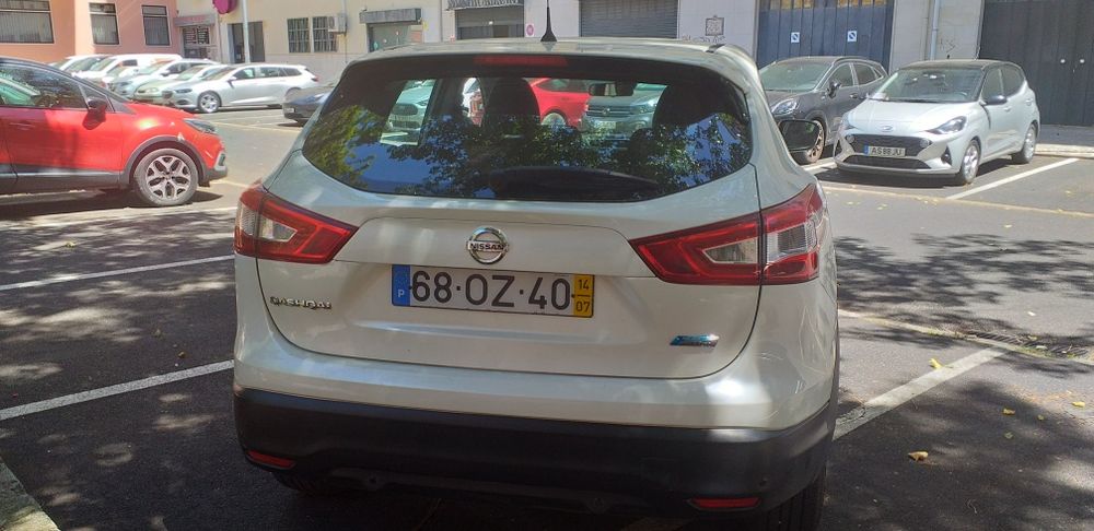 Nissan Qashqai 1.6 Dci Pure Drive (Em bom estado)2014