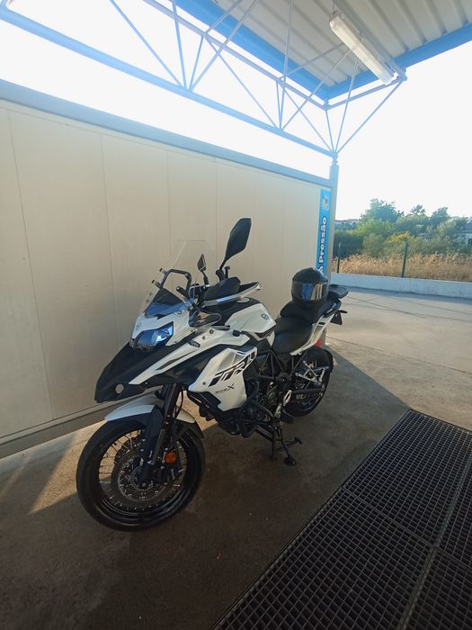 Benelli 502x ano 2022