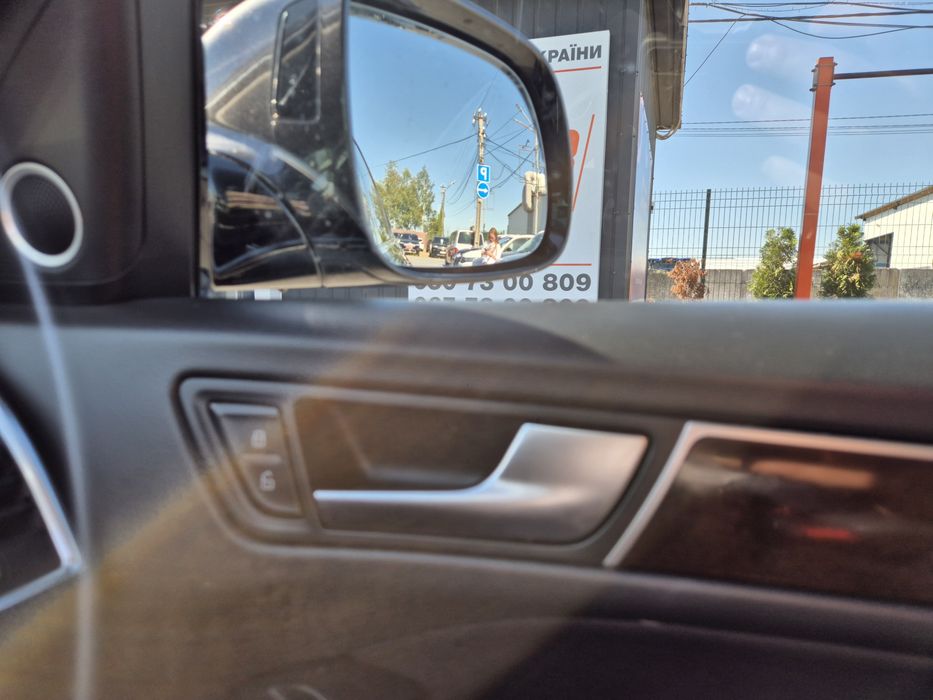 Продам власну  Audi Q5