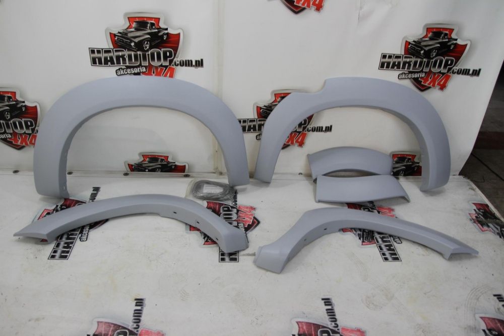 Poszerzenia boczne body kit Toyota Hilux Vigo rok 2005-15