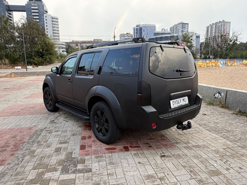 Nissan pathfinder r51