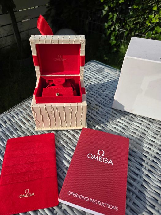 Omega - oryginalne pudełko do zegarka Omega - pełny zestaw / Box