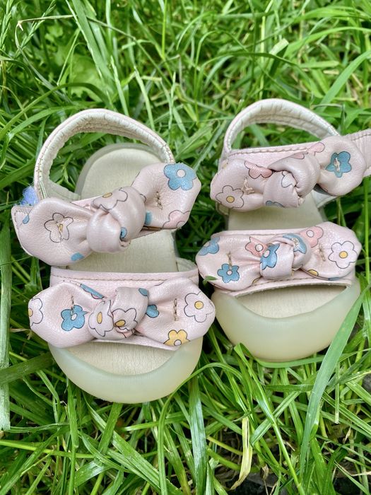 Босоніжки 15 розмір