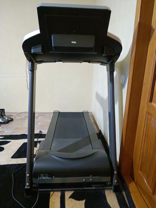 Бігова доріжка BH Fitness F1 — відмінний стан, майже не використовувал