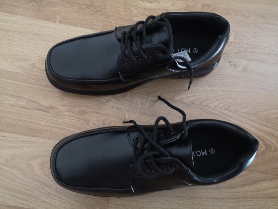 Sapatos Homem novos