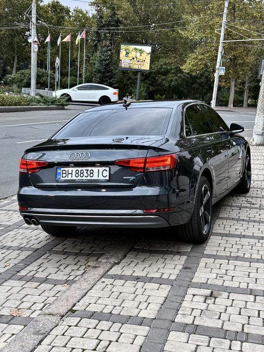 Audi A4 2017 Офіційна 2.0 дизель 4 WD