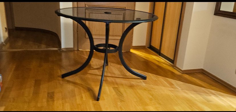 Stół ogrodowy okrągły