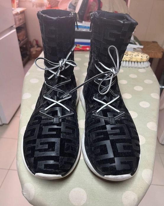 Ténis bota preto Guess