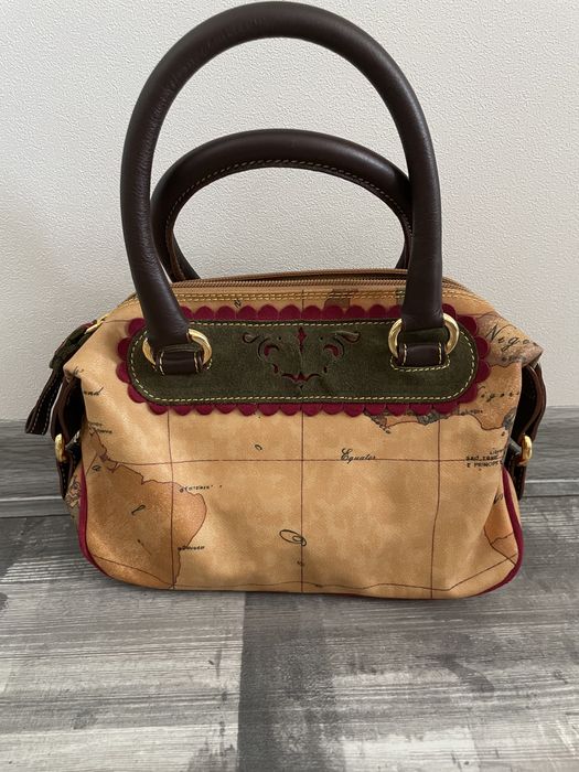 Alviero  Martini original