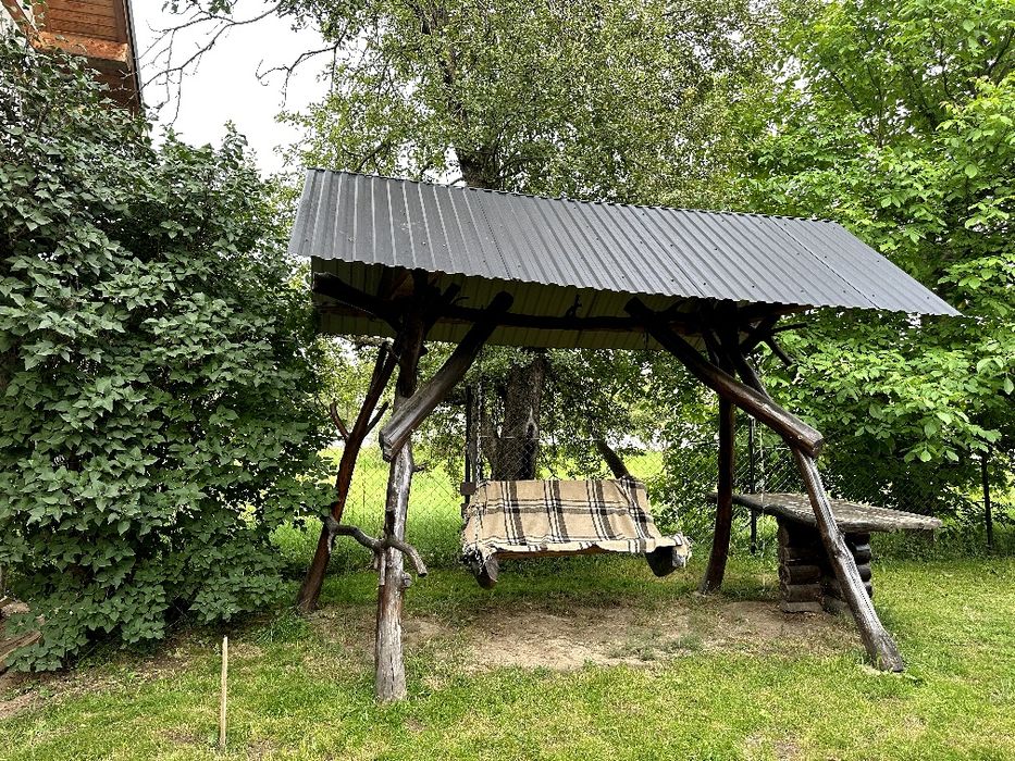 Здається будинок (центр Верховини)