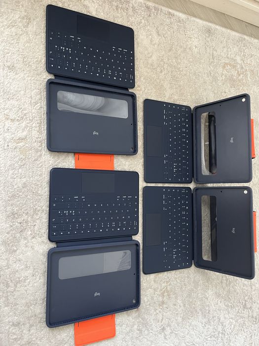 Чехол-клавиатура Logitech Combo3 Touch для iPad 9 | 8 | 7 10.2"